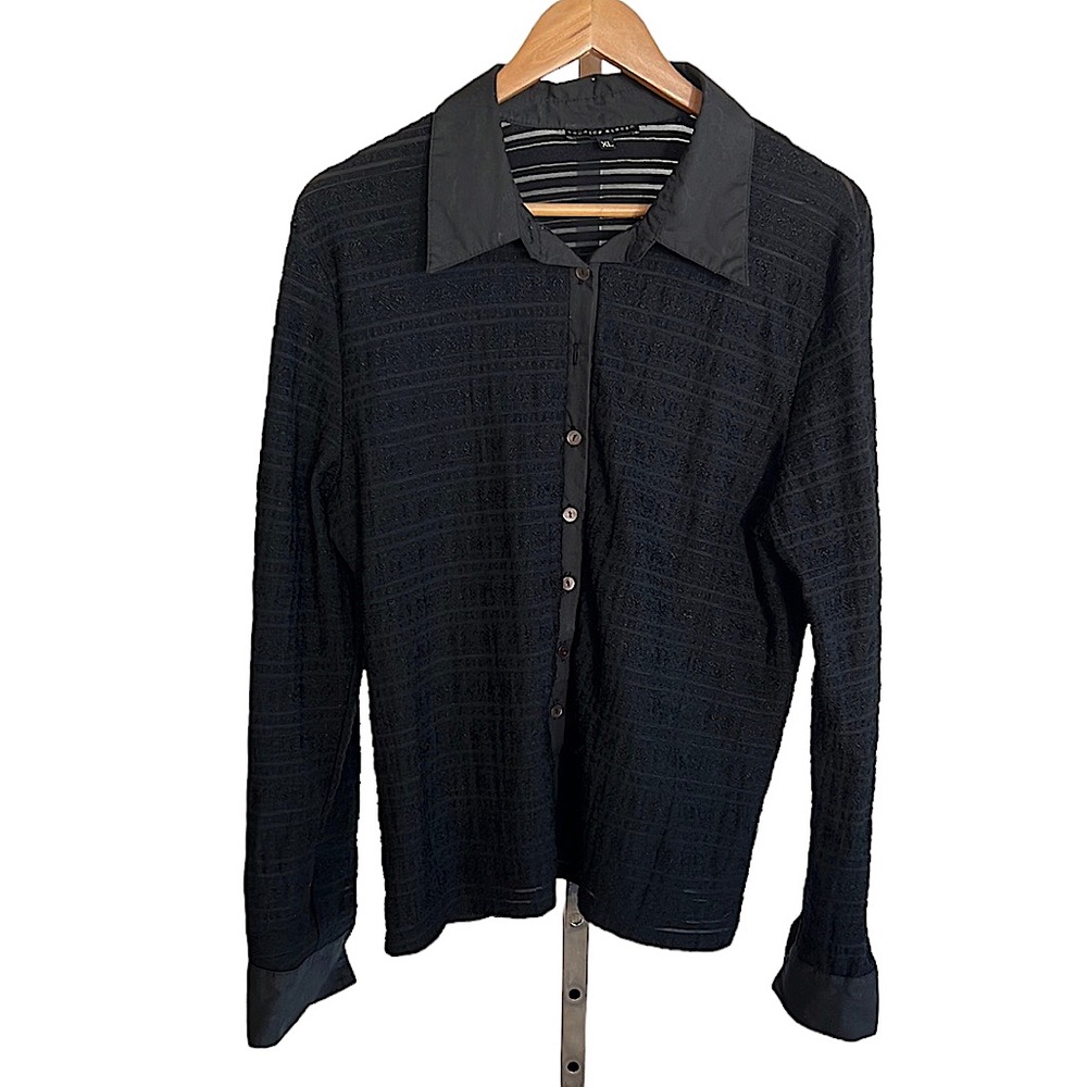 Maurice Sasson Button up Blouse Textured with contrast collar XL